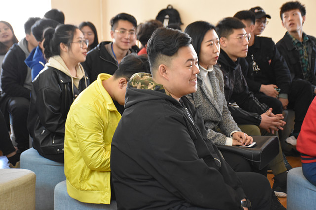 掌握心中的目标 坚定联合发展——大数据学院、信息工程学院开展“坚定信念 掌握目标”会议