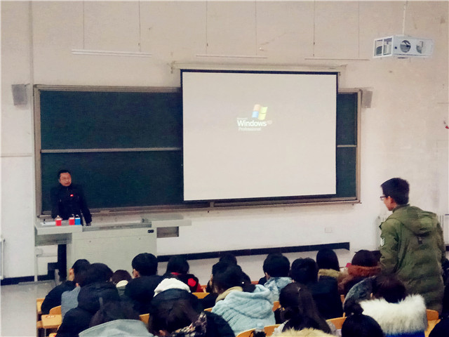 敲响安全的警钟 奏响生命的乐章——机电工程系与信息工程系联合举办消防安全知识讲座