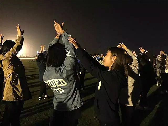 【社团星动力】第23期:梵音瑜伽社社长程薇