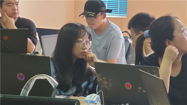 【1+1>2】淬炼学子用剪辑探索影视之美——通识嘉年华之影视沙龙第五期