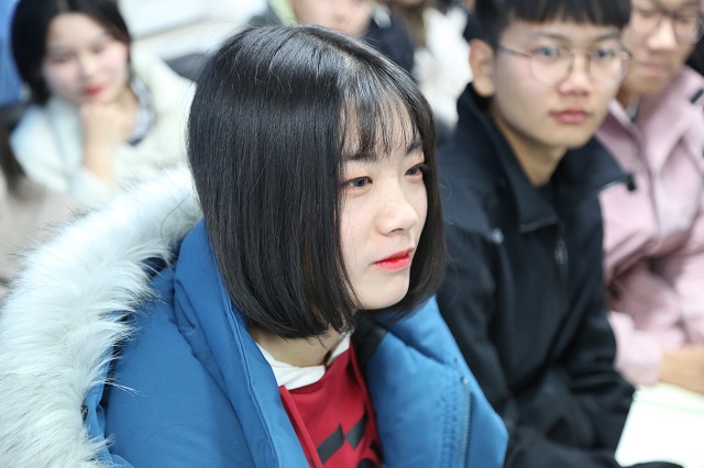 第二十五期“创客视界”传媒沙龙：探索校园记者采访技巧