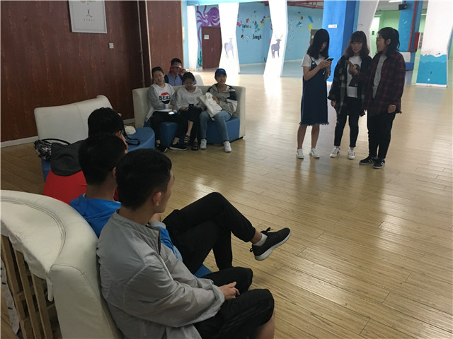 【完满班级】艺术编织人生 人生描绘艺术——外国语言文学系5月完满班级活动