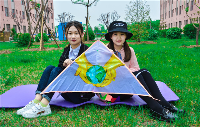 前行第154期:世界地球日箕城学子添一抹色彩 绘一幅蓝景
