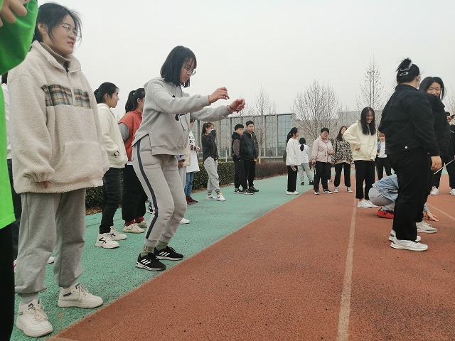 青春无畏 逐梦扬威——食品与环境学院第七届“冠军杯”春季运动会