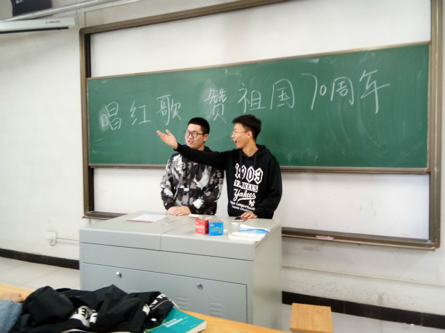 【完满班级】声震寰宇 梦传激情——经济与管理学院十一月完满班级活动纪实（七）