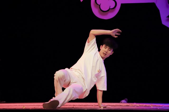 【社团巡礼节】舞者十年坚守 逐梦不止——星启舞街舞社“Hip-pop太燃太炸”十周年庆典圆满落幕