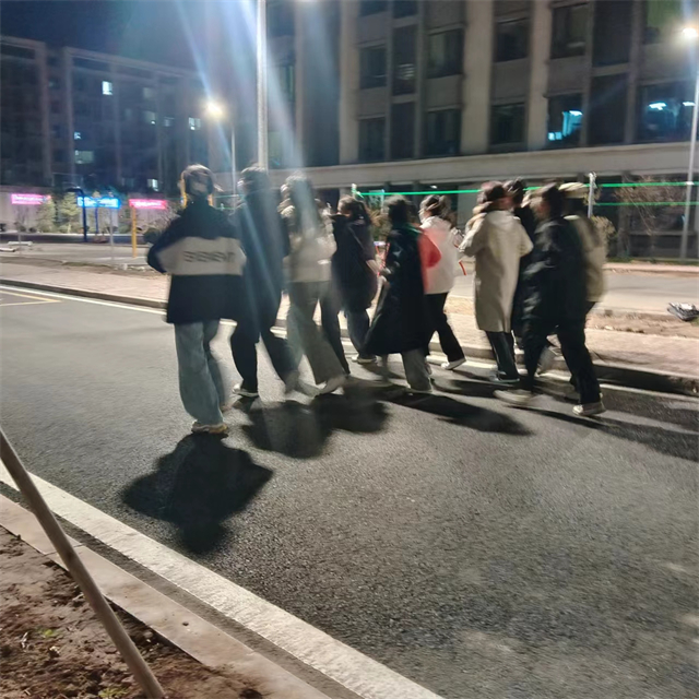 【完满团支部】“益”起健跑 乐动人生——远景学院远景2201班完满团支部活动