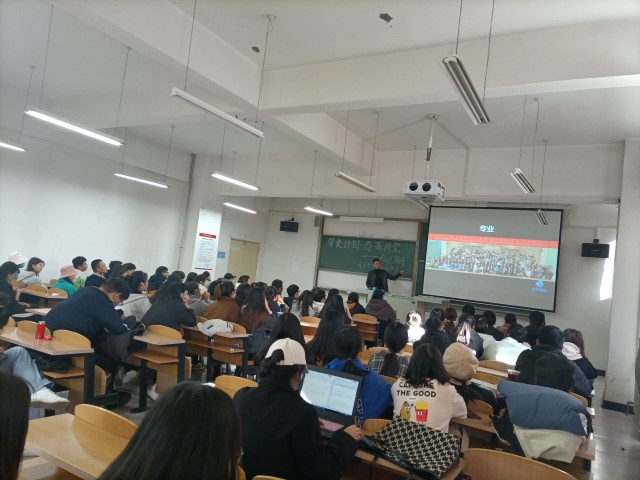 学长计划第796期:以梦为马 不负韶华——食品与环境学院“学长计划·百花讲堂”102期