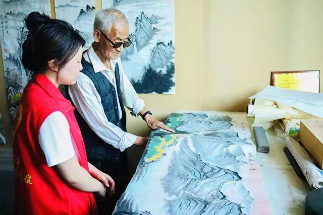 【三下乡】进艺轩旧巷·文化传承人李旺山与雅韵来堡的十年相约——经济与管理学院“经”缘晋乡实践团文化篇