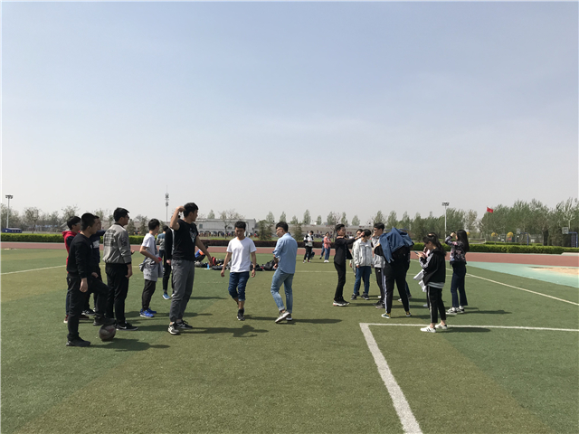 【完满班级】阳光足球  快乐你我——远景1705班完满班级