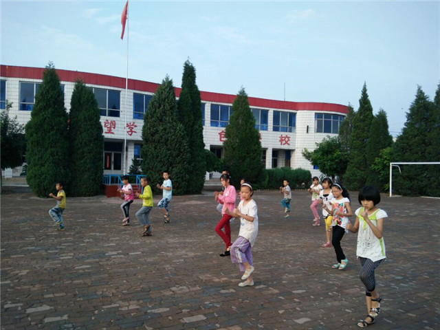 【三下乡】架起心灵的彩虹 成就孩子的梦想