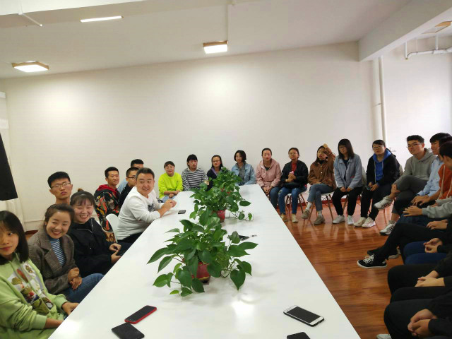 【完满班级】携手共进 书写最美时代篇章——经济与管理学院十月完满班级活动纪实（四）