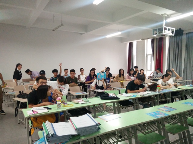 【完满班级】中华成语库 比比谁多产——经管1603班举办成语累积比拼六月完满班级活动