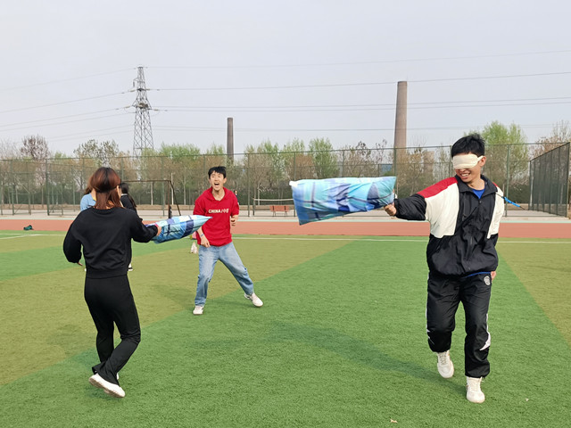 【完满班级】健体魄 亮青春 展风采——淬炼商学院行管2002班完满班级活动