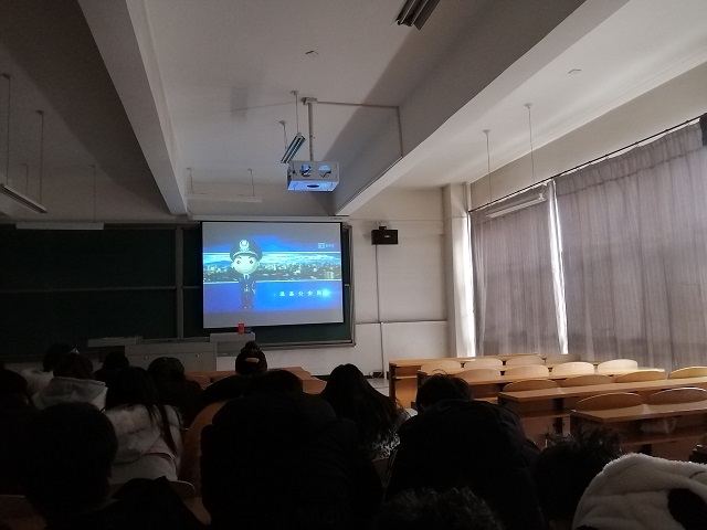 【完满班级】民警携手防诈骗 拒绝诱惑不贪心——大数据学院数据1902班完满班级活动