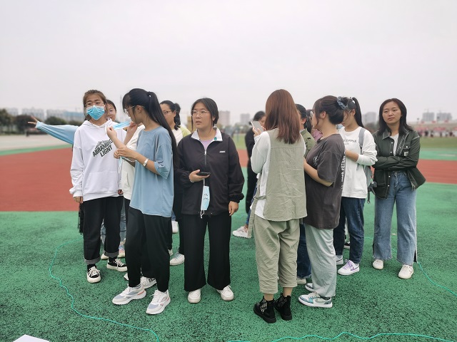 【完满班级】突破思维定势 创建团结班级——食品与环境学院动医2003班完满班级活动