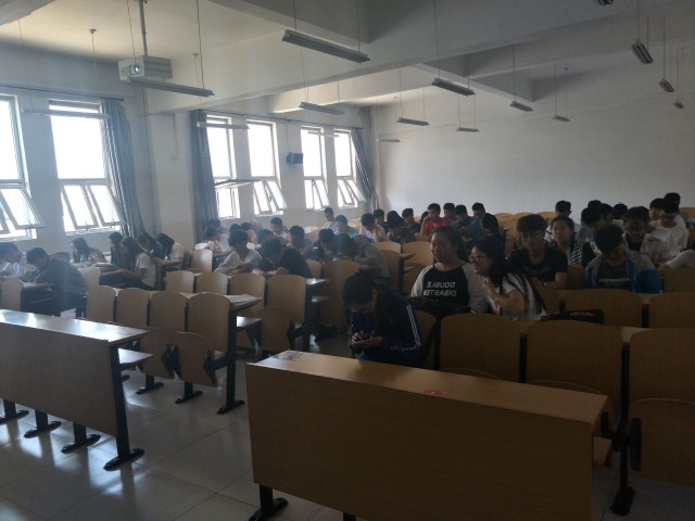 【完满班级】珍爱生命——大数据学院、信息工程学院网络工程1601班级活动(十三)