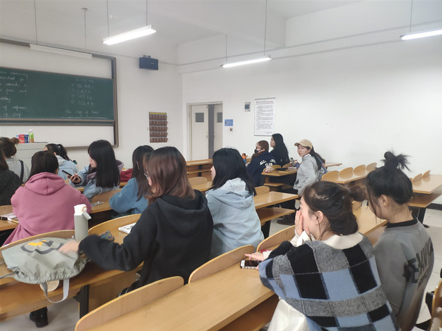 【完满班级】 健体魄亮青春——外国语言文学系英语1804班、英语1806班完满班级活动