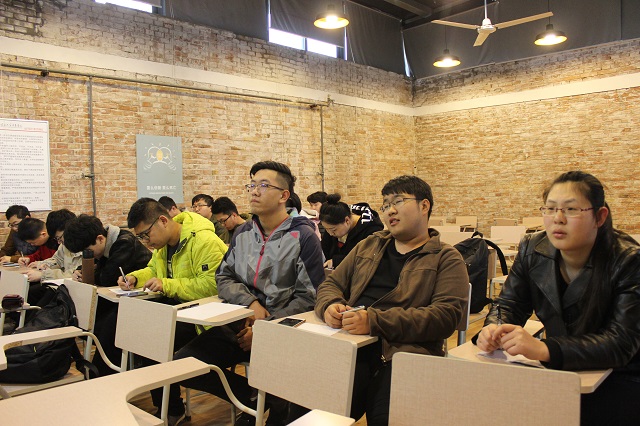 【完满班级】让艺术成就美丽人生——远景1503班举办经典电影分享交流会