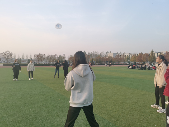 【完满班级】运动无极限 青春需激昂——淬炼商学院基层班级开展趣味运动完满班级系列活动