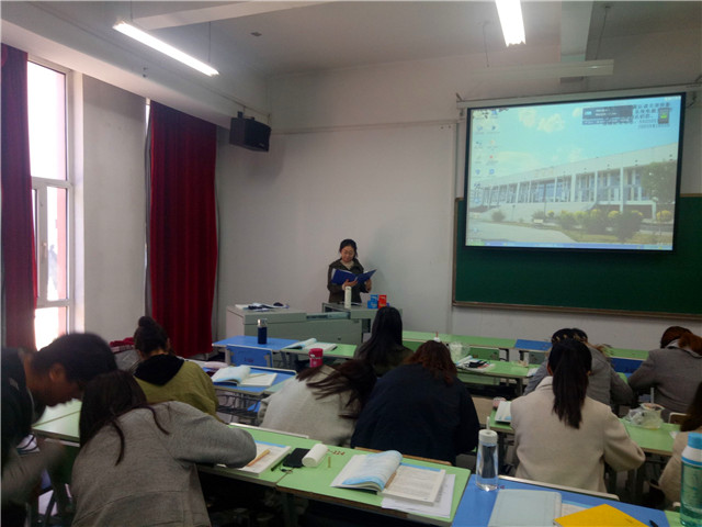 【完满班级】学雷锋 我们一直在路上——经济与管理学院三月完满班级活动纪实（七）