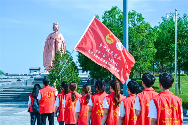 【三下乡】畅忆峥嵘岁月 赓续红色血脉——智能工程学院发展成就观察团