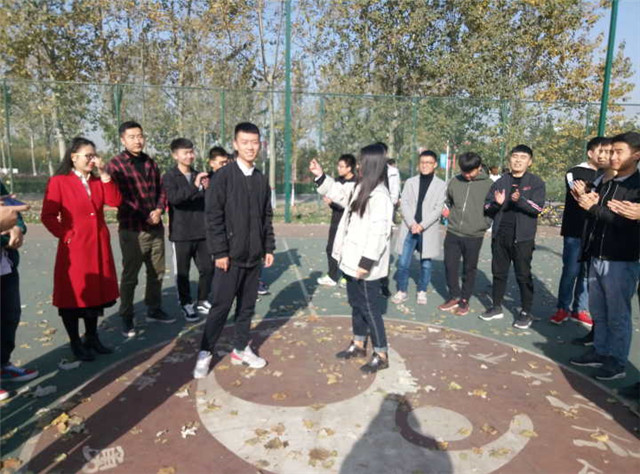 【完满班级】勇敢奋斗 不负韶华——信息工程学院计科1502班班级歌唱比赛