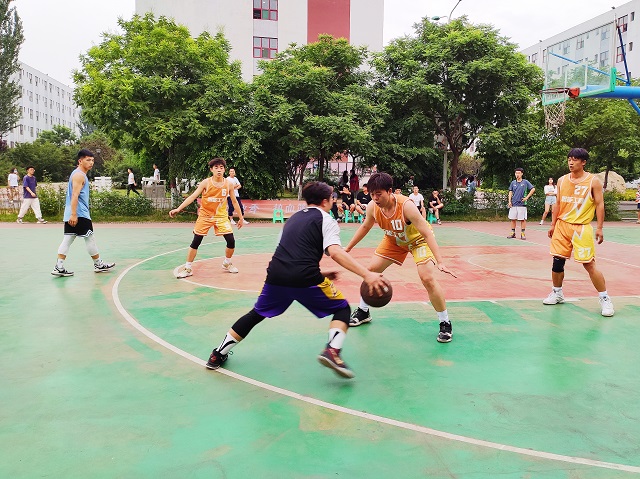 【毕业季】“启心中之光 达前行之路”——毕业季篮球嘉年华圆满落幕