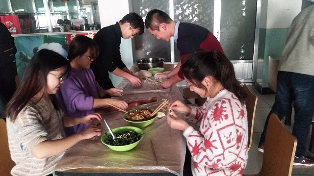 【完满班级】“饺”立杰出 温暖寒冬——食品与环境学院食安1703班完满班级活动