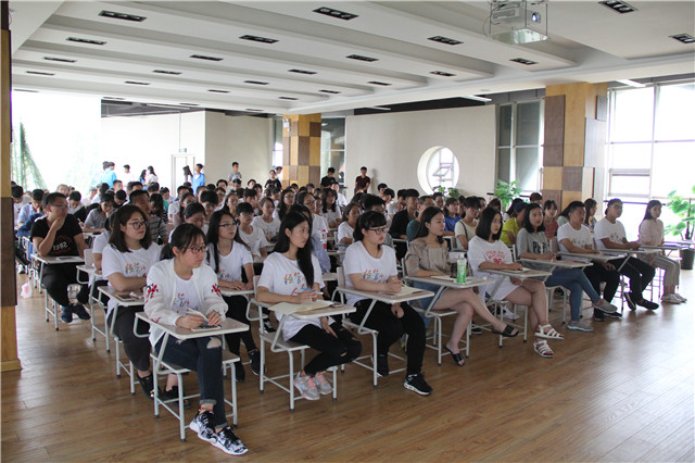 【骨干班】洗绿信院铅华 染赤骨干佳音——骨干班第四次学生干部培训汇集群英智囊团