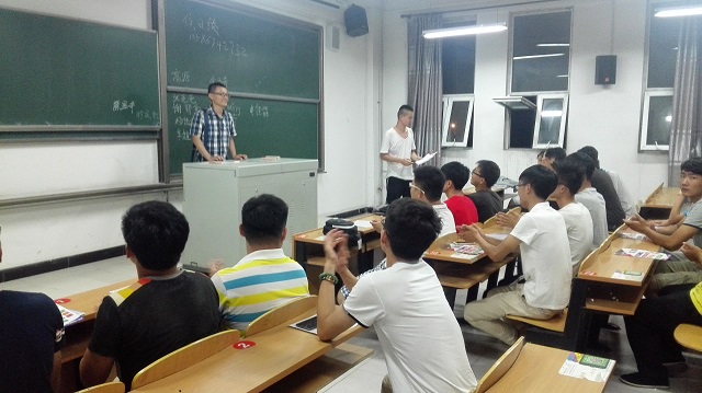 【辅导员说完满】年少无悔 奏青春的赞歌——机电工程系“辅导员说完满”活动