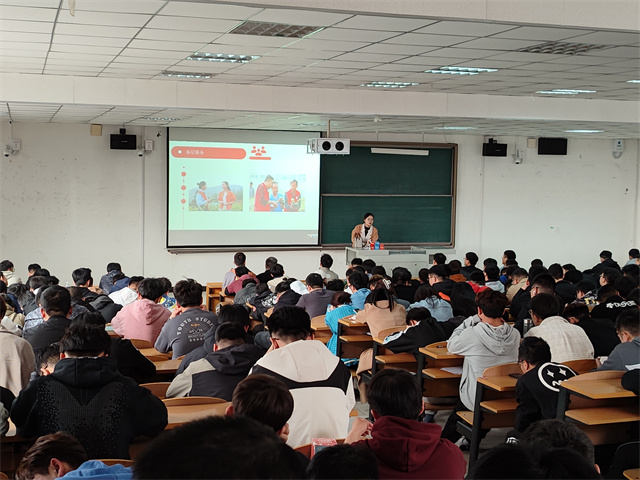 【辅导员说完满】掌握时代脉搏 规划人生远景——智能工程学院2022级辅导员说完满活动