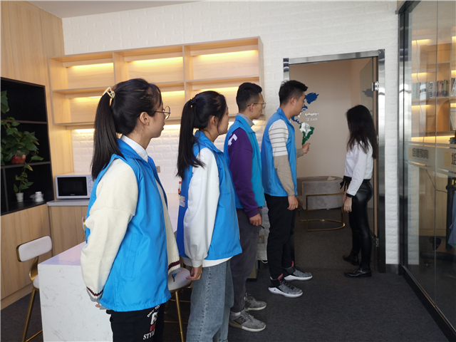 在体验中成长 在挑战中蜕变——第十二届“城市生存王”生存挑战赛