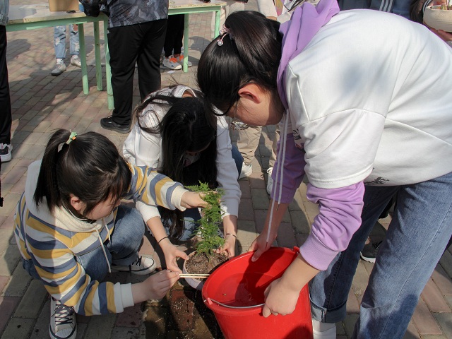 寻园林春景 绘绿色画卷——食品与环境学院“春风十里 潋滟晴好”——园林春景秀
