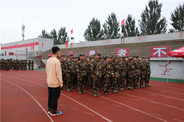 【军训特辑】校园里的一抹新绿是青春最美丽的颜色
