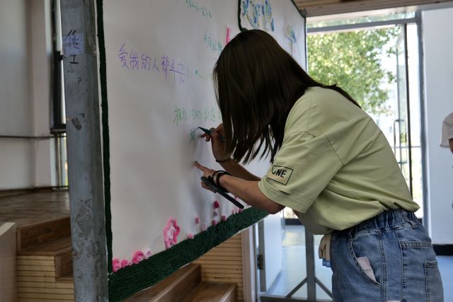 【毕业季】请回答2017 与四年前的自己“隔空对话”——大数据学院、信息工程学院2021届毕业生“你好 拾光”主题年级班会