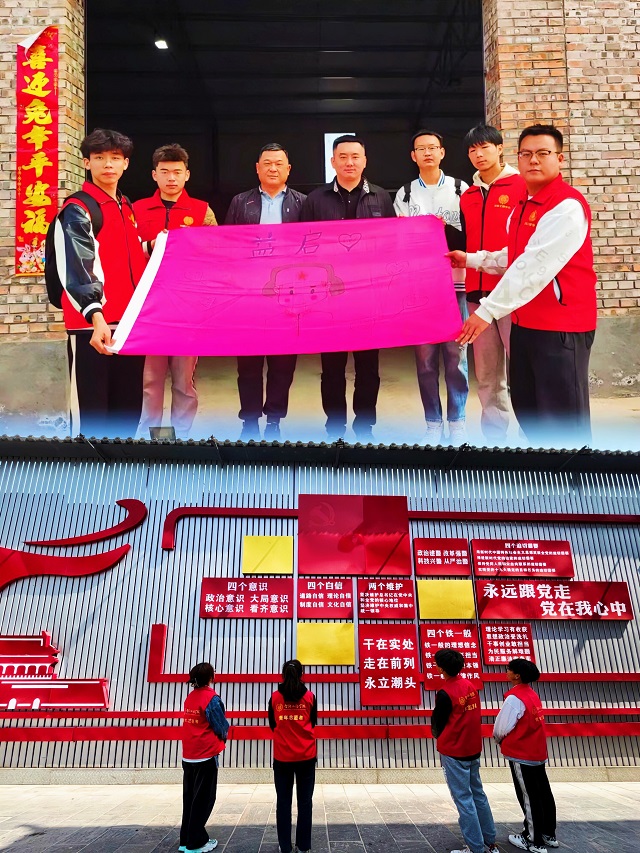 智能工程学院志愿者“四维发力”推动雷锋精神薪火相传