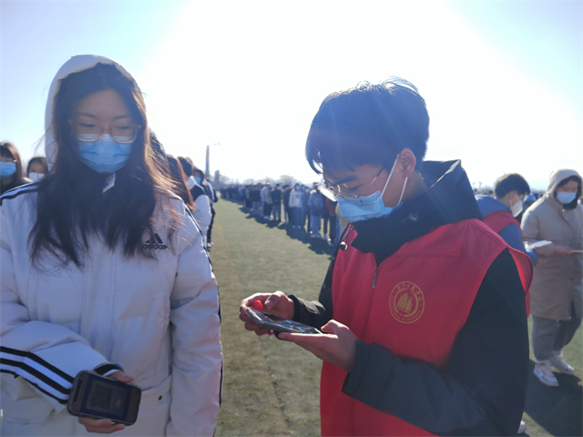 守护凡尘烟火气 奋楫笃行担使命