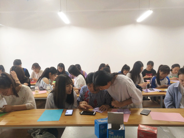 【完满班级】花样年华 愿责任于心——外国语言文学系6月完满班级活动