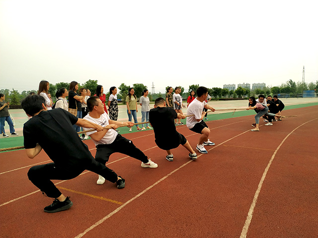 【完满班级】力大出奇迹之宿舍拔河大比拼——艺术传媒学院视觉(专升)1805班完满班级活动