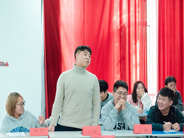 学长计划第904期:争锋思与辩 看我如何“口吐莲花”——白马非马 唇枪舌战艺术传媒学院第九届“传媒杯”辩论赛