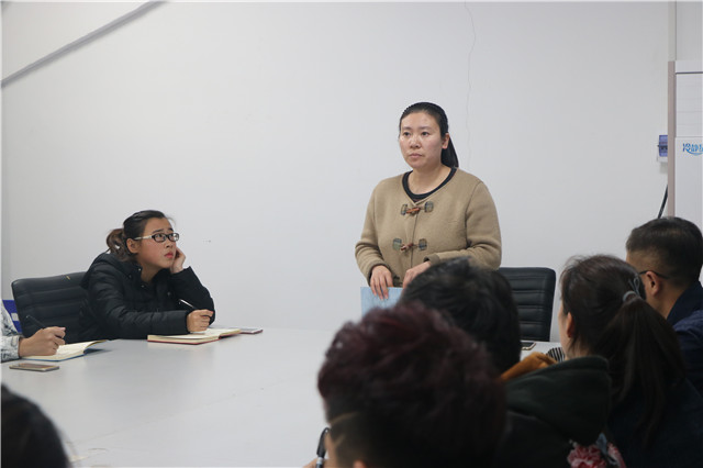 院学生会各组织召开期中座谈会回首得失,总结成长