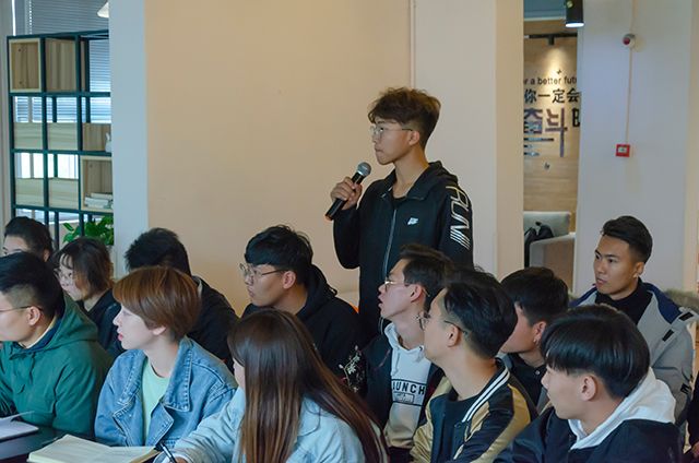 集思广益 打造精品——2019-2020学年艺术传媒学院完满教育期中座谈会