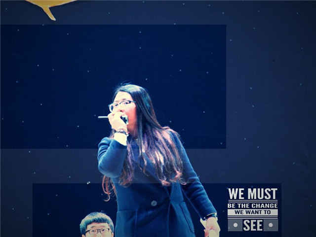 闪光的信院第185期： 盛夏蔷薇 却学不会温柔 ——何晓晨