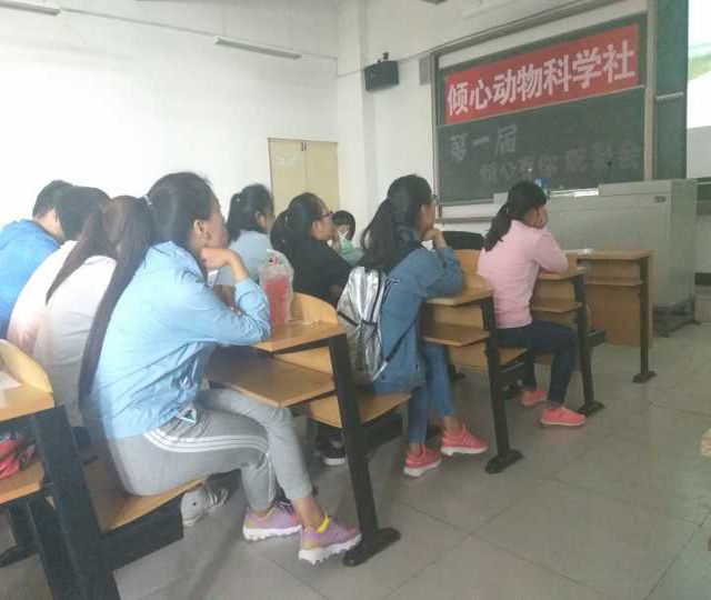 【缤纷百团】生命轮回中的意义——倾心动物科学社第一届“倾心有你观影会”活动