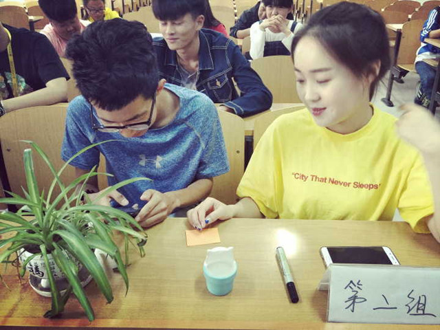 【骨干四班】愿初遇的那一株花香 能芬芳你所有的流年——骨干四班开展“绿植寄语”班级活动
