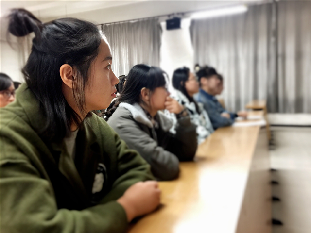 【完满班级】深入学习 谨防网络诈骗——淬炼商学院举办“善”行青春主题活动(十八)