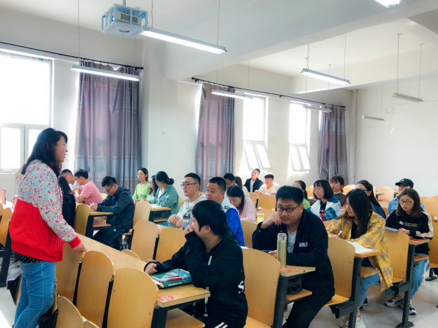 【完满班级】情满月圆 砥砺前行——经济与管理学院九月完满班级活动纪实(六)