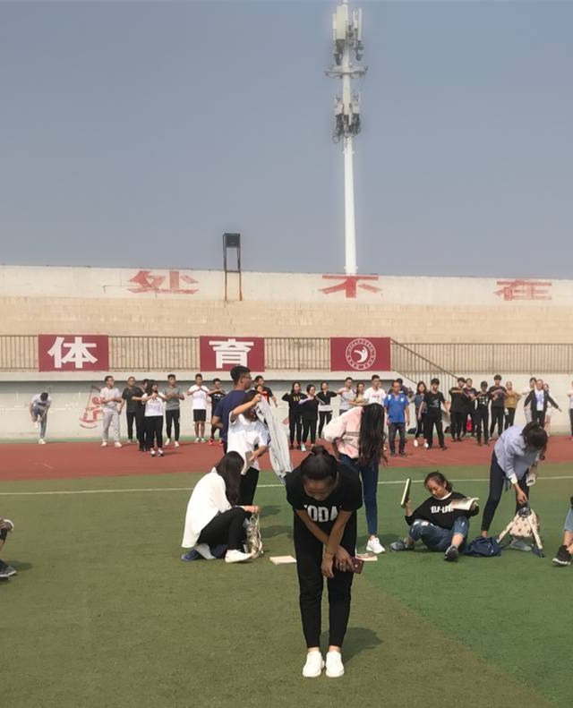 【完满班级】多彩青春 艺动人心—艺术传媒系环设1705班举办艺术实践活动