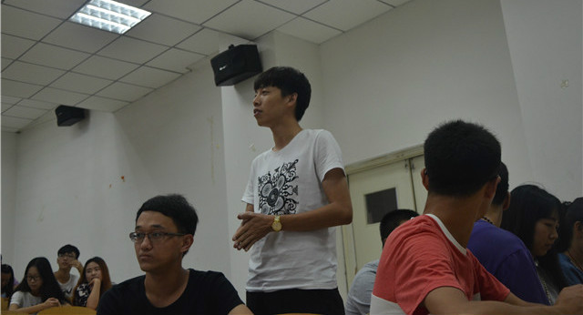 工管系举办2015级超级学长带班培训大会